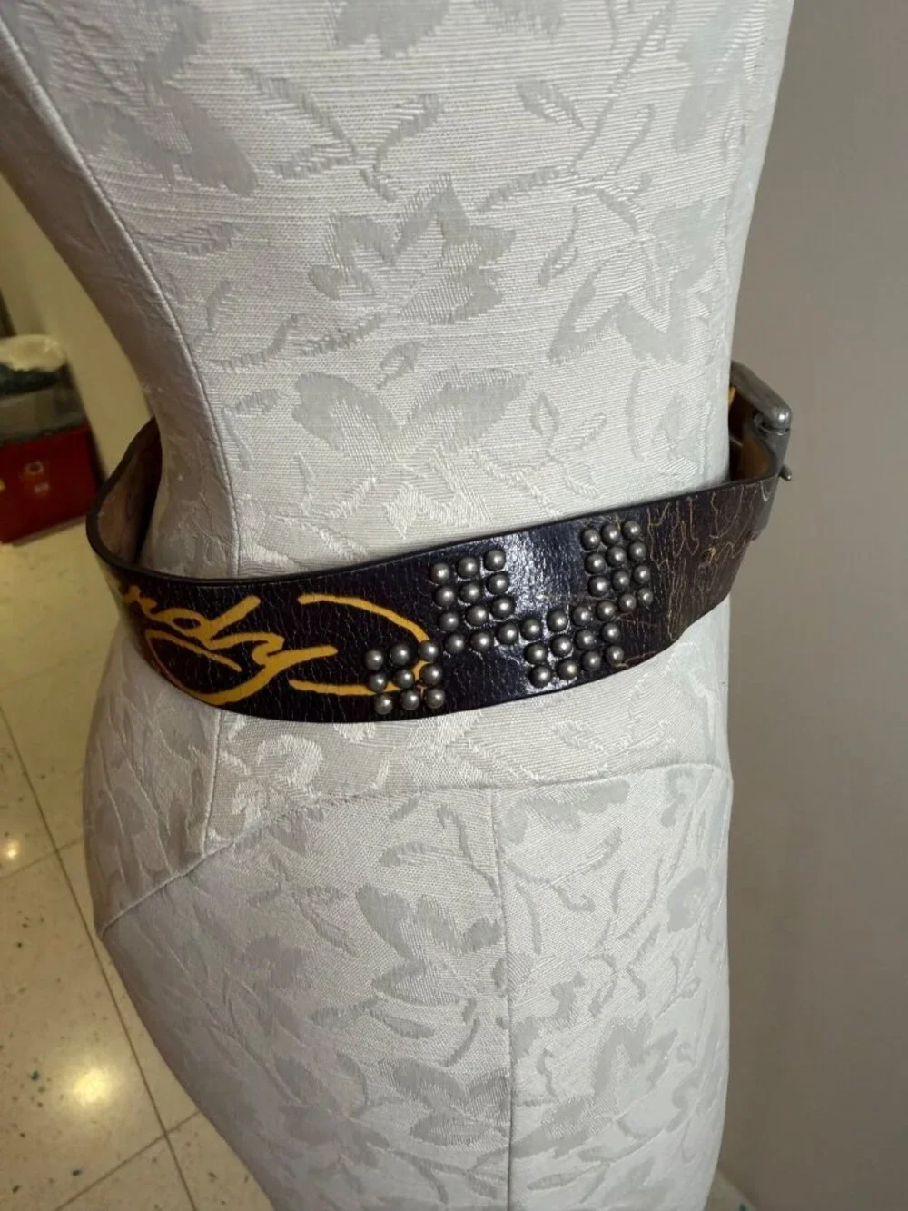Ed Hardy Womens Studded Tattoo-inspired Belt Size M Brown Leather Casual Y2k